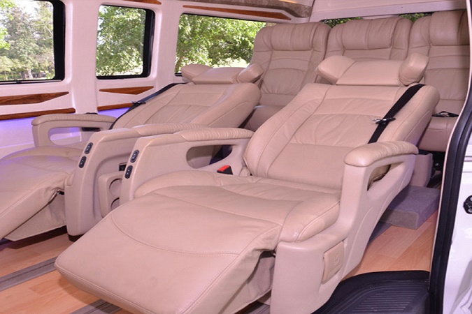7 passenger luxury van